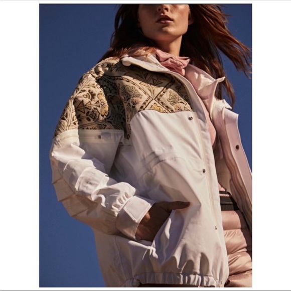NEW Free People Movement Summit Sunset White Ski Jacket - Picture 4 of 14